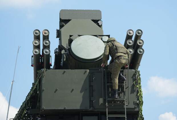 Силы ПВО за шесть часов сбили 11 дронов ВСУ над тремя регионами России