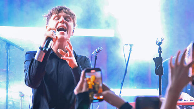 Концерт Вани Дмитриенко в Петербурге закончился давкой и вызовом скорой