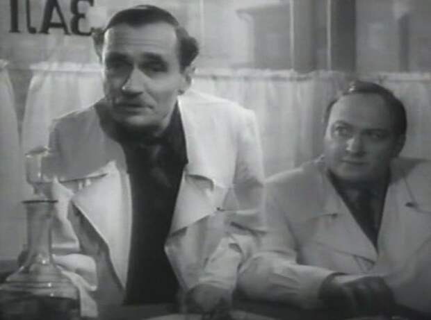 Георгий Милляр в главной роли в короткометражке "Салон красоты" (1955)