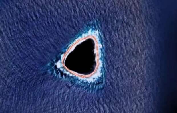 Черный треугольник Тихого океана: тайна загадочного пятна на снимке со спутника