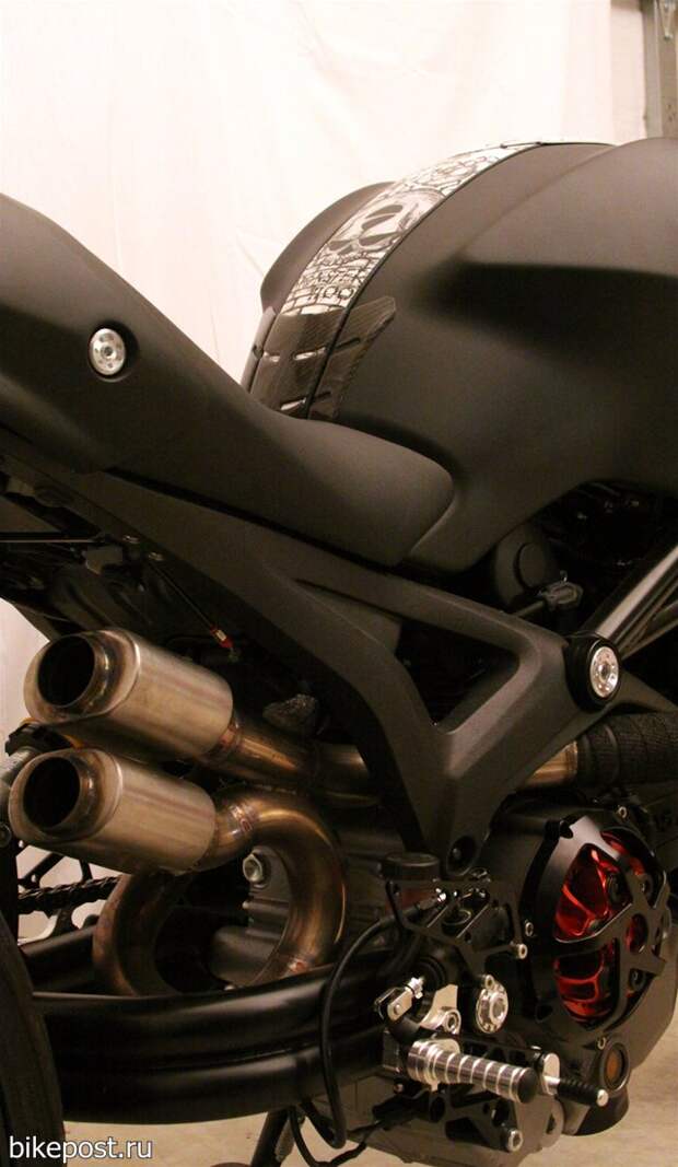 Тюнинг мотоцикла Ducati Monster 1100 2009