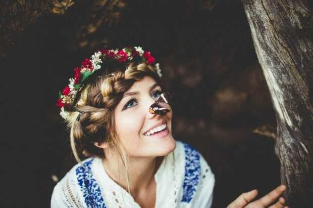 girlsinfloralwreaths24 20 восхитительных девушек с цветочными венками
