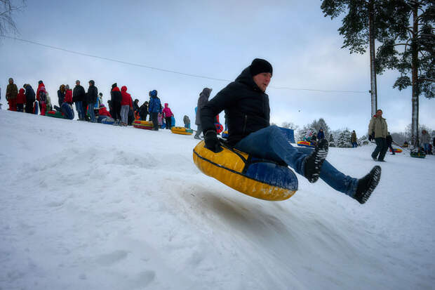 Академик Онищенко: призвал с осторожностью кататься на тюбингах