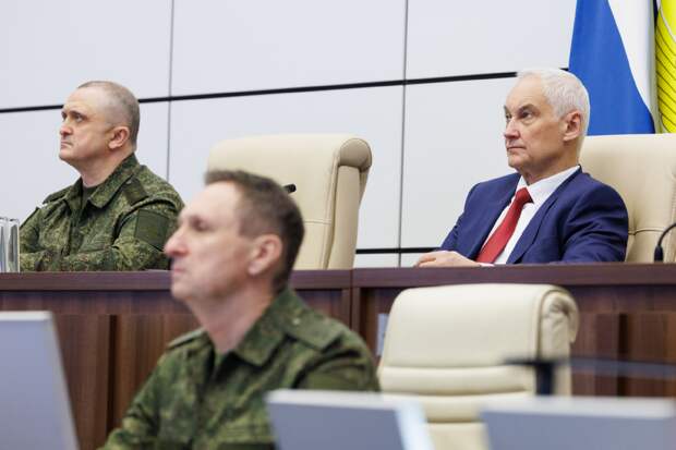 С момента, когда Андрей Белоусов получил пост министра обороны, усилились восторженные отклики о том, что он приведет порядок в ведомстве.