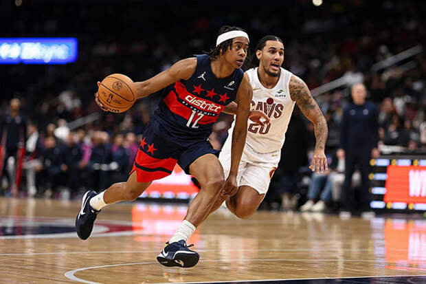 Купер Флэгг — лидер, Кон Книппел — рекордсмен по трешкам