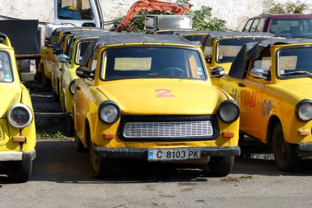 Автопарк советского периода в Болгарии trabant, болгария