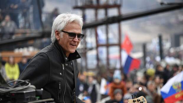 Стало известно, сколько заработает Александр Маршал к 23 февраля