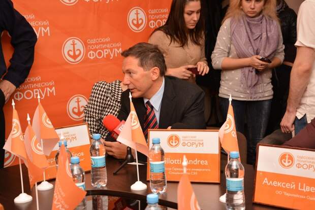 Европа хочет, чтобы порядок в Украине наводила Россия