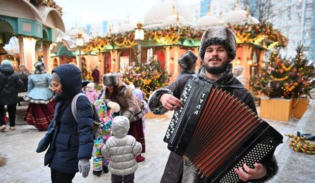Завершается фестиваль «Масленица»: москвичей ждут творческие мастер-классы и соревнования на автосимуляторах