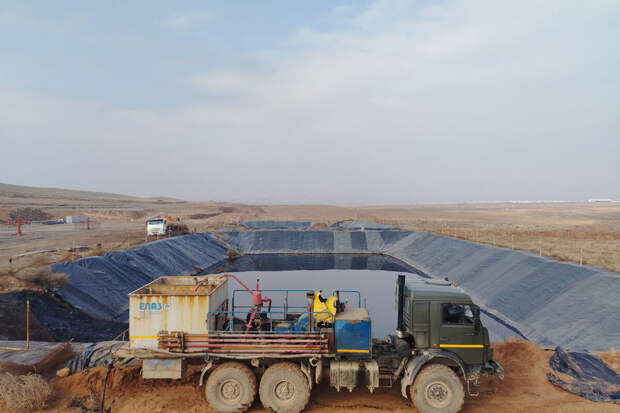 В Узбекистане на месторождении "25 лет независимости" зафиксирован выход нефти