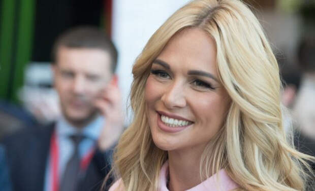 Виктория Лопырева развеяла слухи о разводе с мужем