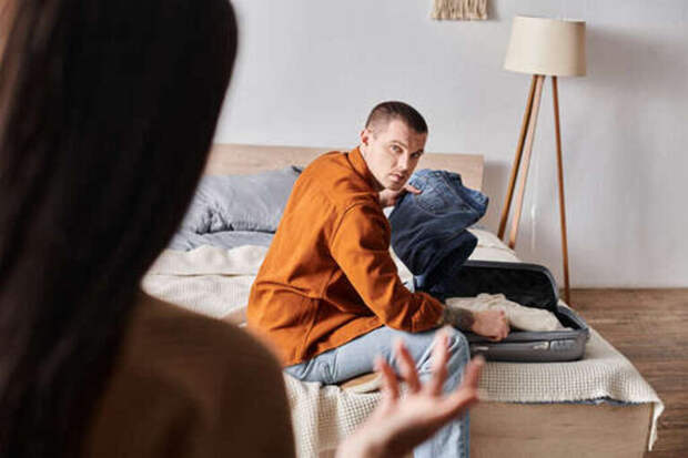 Психолог: гиперопека превращает взрослых мужчин в «больших детей»