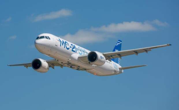 Скандалы авиации: «Мотористы» судятся с «планеристами», а в Казани презентовали несуществующий суперлайнер