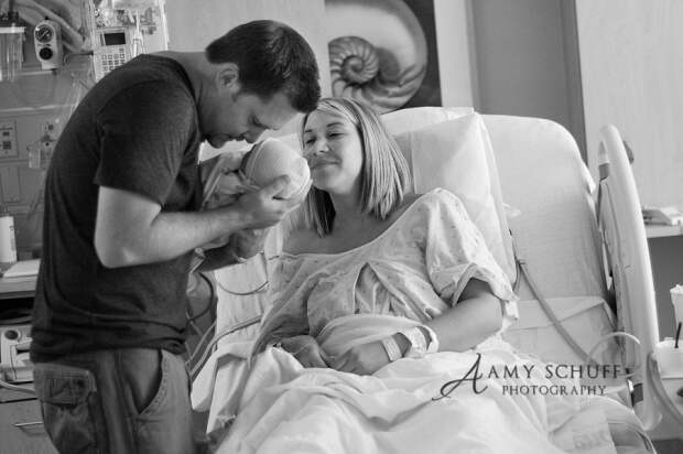 8718510-R3L8T8D-900-roseville_newborn_birth_photographer_web