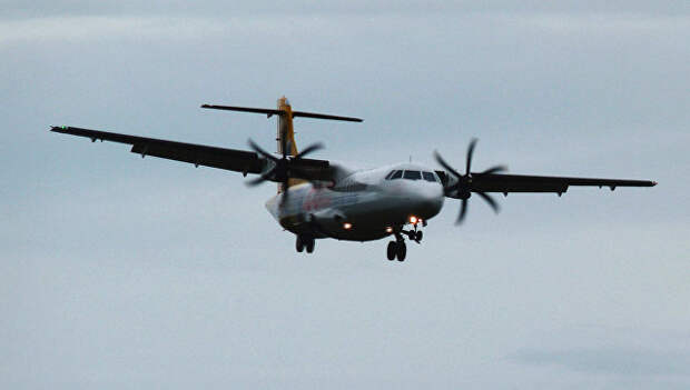 Самолет ATR 42. Архивное фото