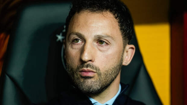 «Фенербахче» объявил об увольнении Тедеско с поста главного тренера команды