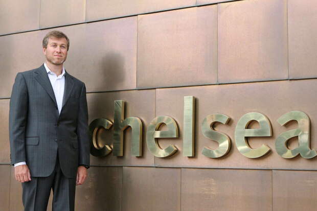 Times: Абрамович не перечислит деньги от продажи клуба Челси Украине