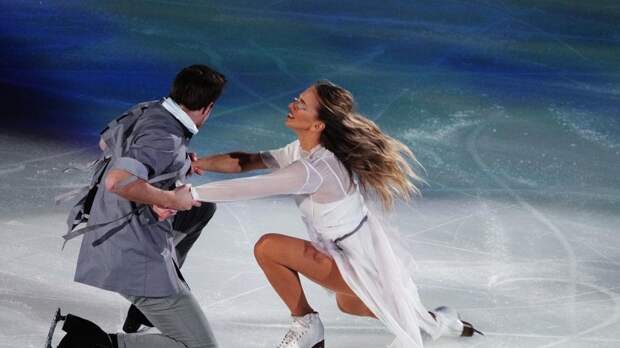 Синицина получила глубокий порез на шоу Навки