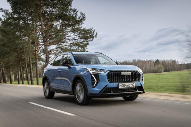 Самая популярная в России иномарка обновилась. Как поменялся Haval Jolion: тест-драйв «Ленты.ру»