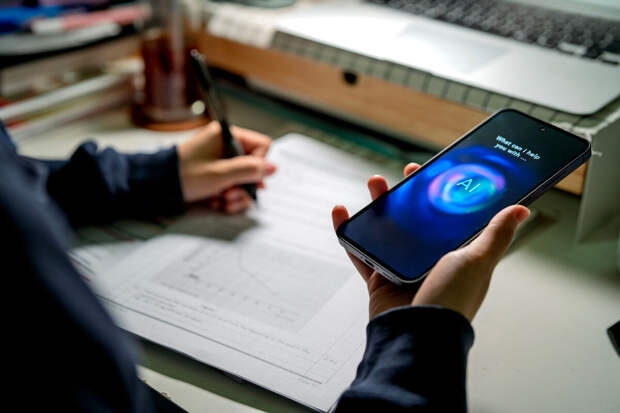 "Известия": розницу предупредили о повышении цен на смартфоны на 10–30%