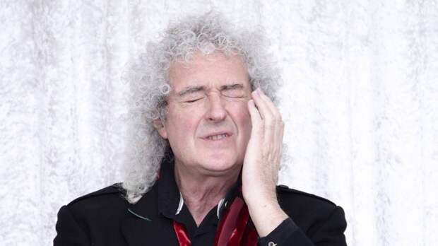 Гитарист Queen Брайан Мэй заразился коронавирусом