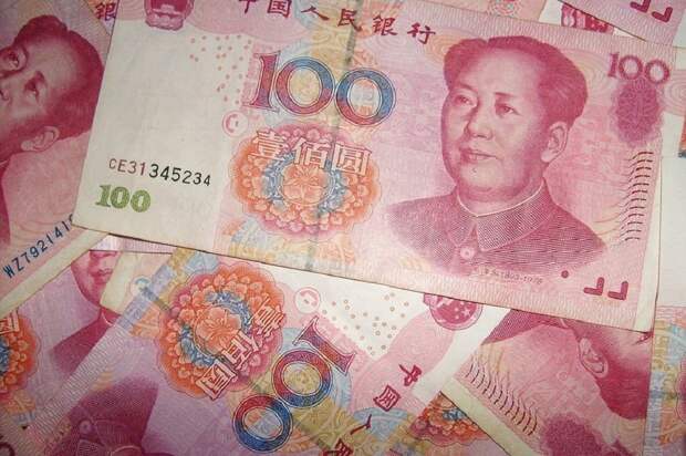 В Совбезе России предложили в ответ на санкции США проводить банковские расчеты в юанях
