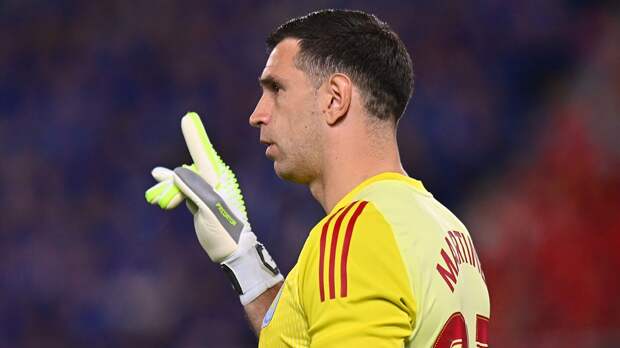 Двукратный обладатель Трофея Яшина сделал фантастический сейв в полуфинале Лиги Европы