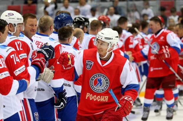 Путин не будет играть в хоккей в день инаугурации