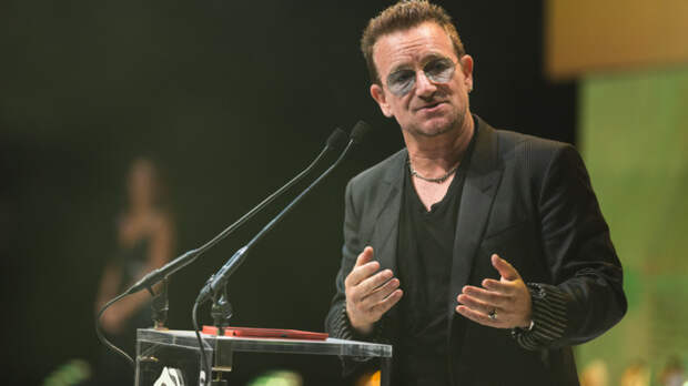 Soon after shocking the music world by dropping a brand new U2 album for free on iTunes, Bono penned a long, personal message to fans. 