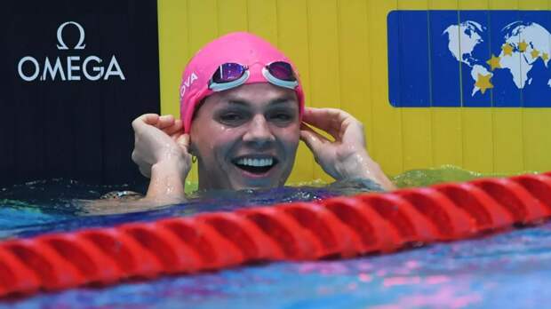 Ефимова назвала возвращение флага российским пловцам историческим моментом