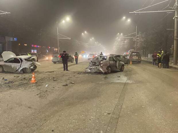 В Новокузнецке произошло массовое ДТП: пострадали люди