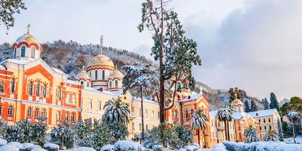 Новогодний коллапс в темноте: почему Абхазия снова осталась без света