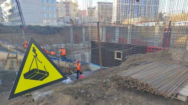 Строительство здания поликлиники № 9 в Барнауле / Фото: amic.ru