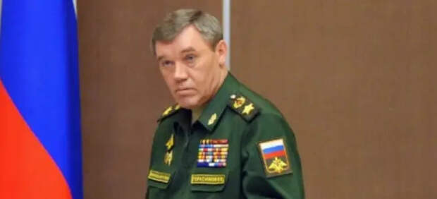 «Жесткий мужик»: Британский генерал назвал Герасимова воплощением советской школы