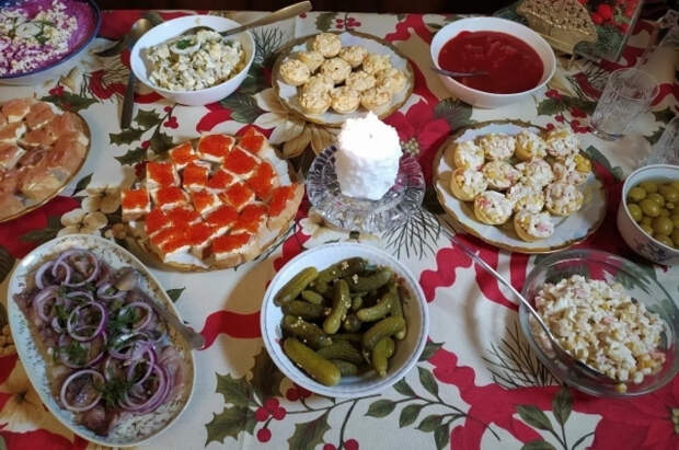 Врач Федоров рассказал, как избежать тяжести в желудке в новогоднюю ночь