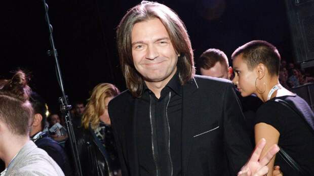 «Все, кто будут пытаться подхватить тренд, всегда уже будут позади вас»: 54-летний Дмитрий Маликов снова покорил Сеть