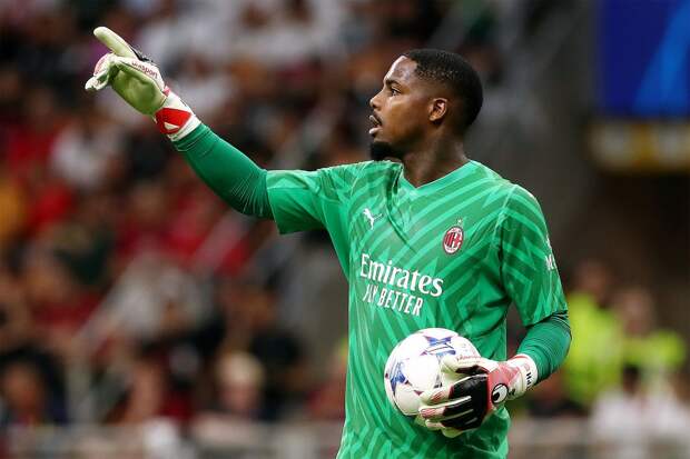 «Милан» достиг устного соглашения с Меньяном о продлении контракта