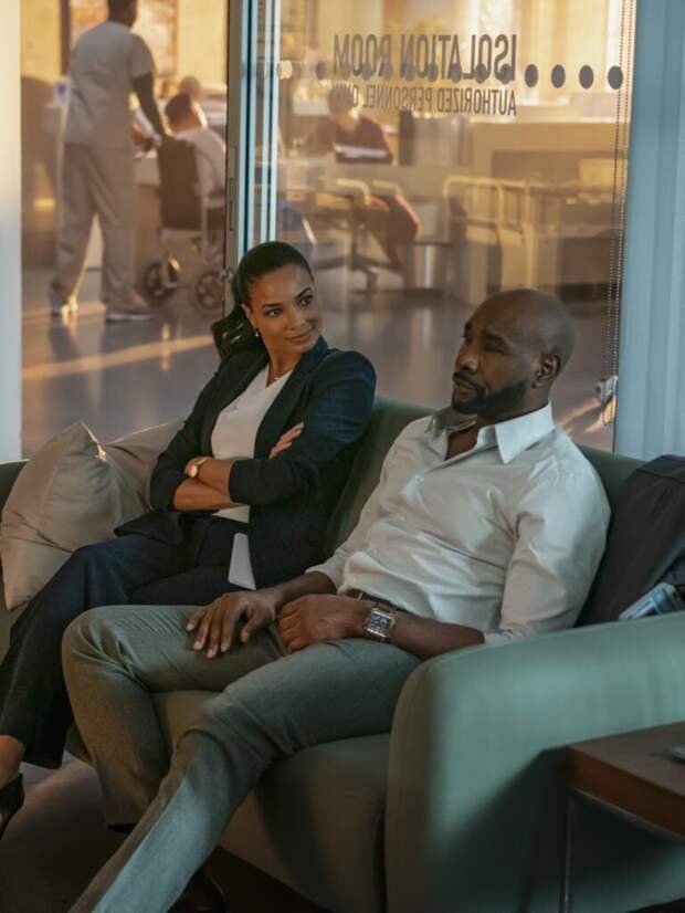 Rochelle Aytes as Dr. Mary Morstan and Morris Chestnut as Dr. John Watson