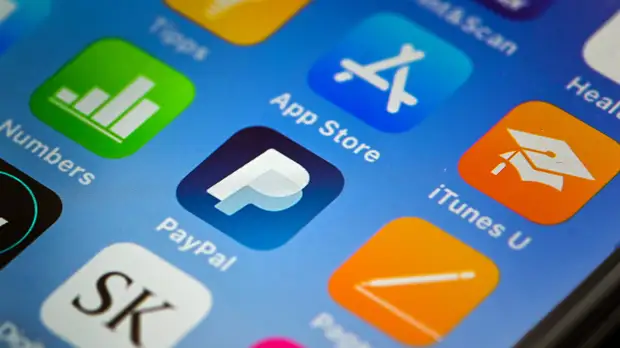 Сервис PayPal прекратил внутренние переводы в России