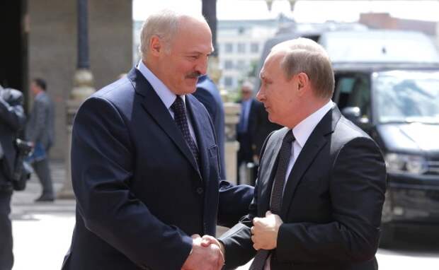 Александр Лукашенко и Владимир Путин. Фото: GLOBAL LOOK press/Michael Klimentyev