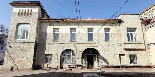 Реставраторы обнаружили старинную печь в доме А.И. и В.В. Аршиновых