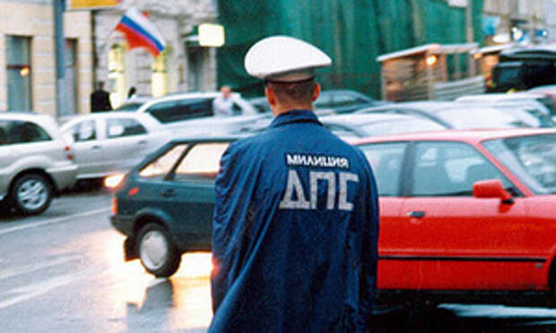 В Москве инспектор ДПС попался на взятке