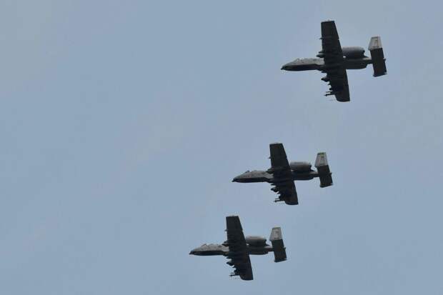 Источники сообщают, что европейские дипломаты уже предупредили Москву, что страны НАТО ответят на нарушения своего воздушного пространства, в том числе применением силы и уничтожением техники