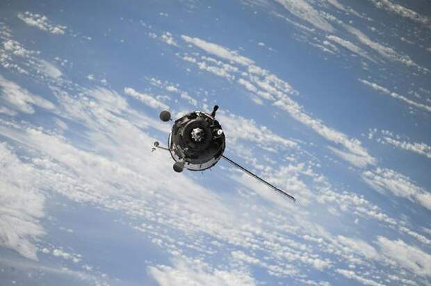 NYT: США намерены развернуть на земле и в космосе средства нападения на спутники