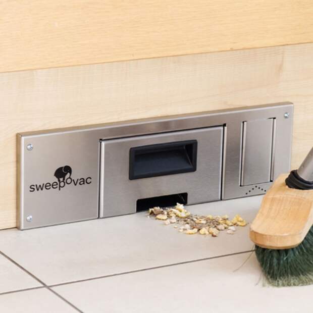 С таким устройством не нужен совок и нет необходимости доставать и тащить пылесос в кухню. /Фото: weizter.co.za