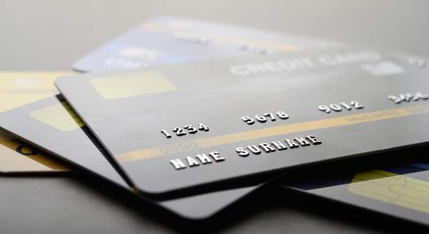 Т-банк против принудительной замены банковских карт