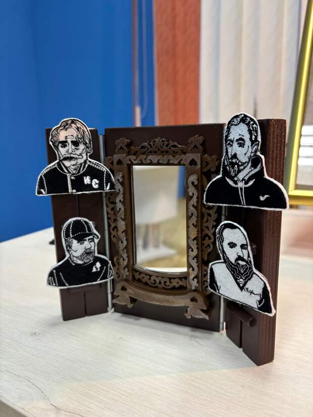 Календарь ФСБ и шерстяные зубры: выбираем подарки с символикой Орловской области