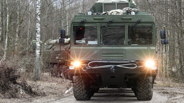 Мишка не расслабляется — когти и зубы на месте: как второе в истории применение «Орешника» напугало всю Европу