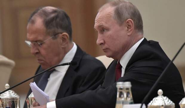 “Огромнейший труд”: Раскрыта роль Путина и Лаврова в мирных переговорах по Нагорному Карабаху