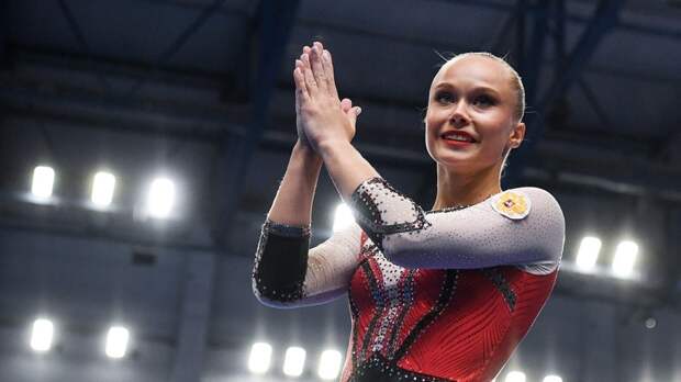 Мельникова победила в упражнениях на брусьях на Играх БРИКС